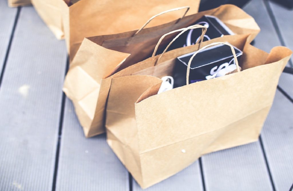 gift-brown-shopping-market